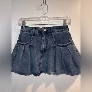 Denim mini skort
